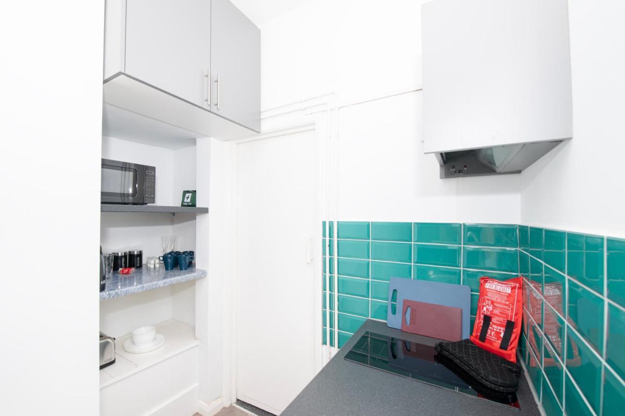 Versatile Cozy & Spacious Comfort Hull Apartments كينغستون أبون هول المظهر الخارجي الصورة