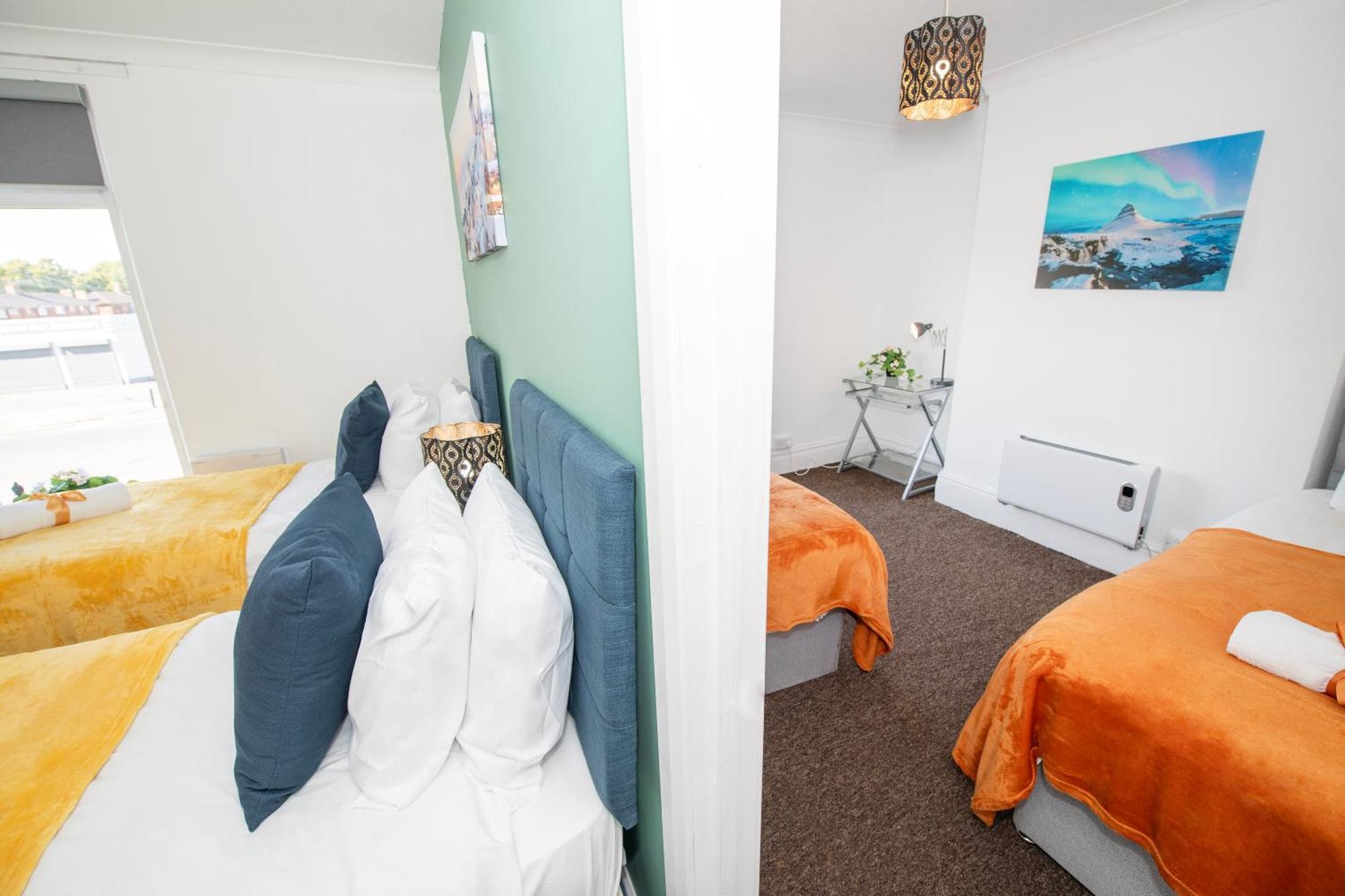 Versatile Cozy & Spacious Comfort Hull Apartments كينغستون أبون هول المظهر الخارجي الصورة